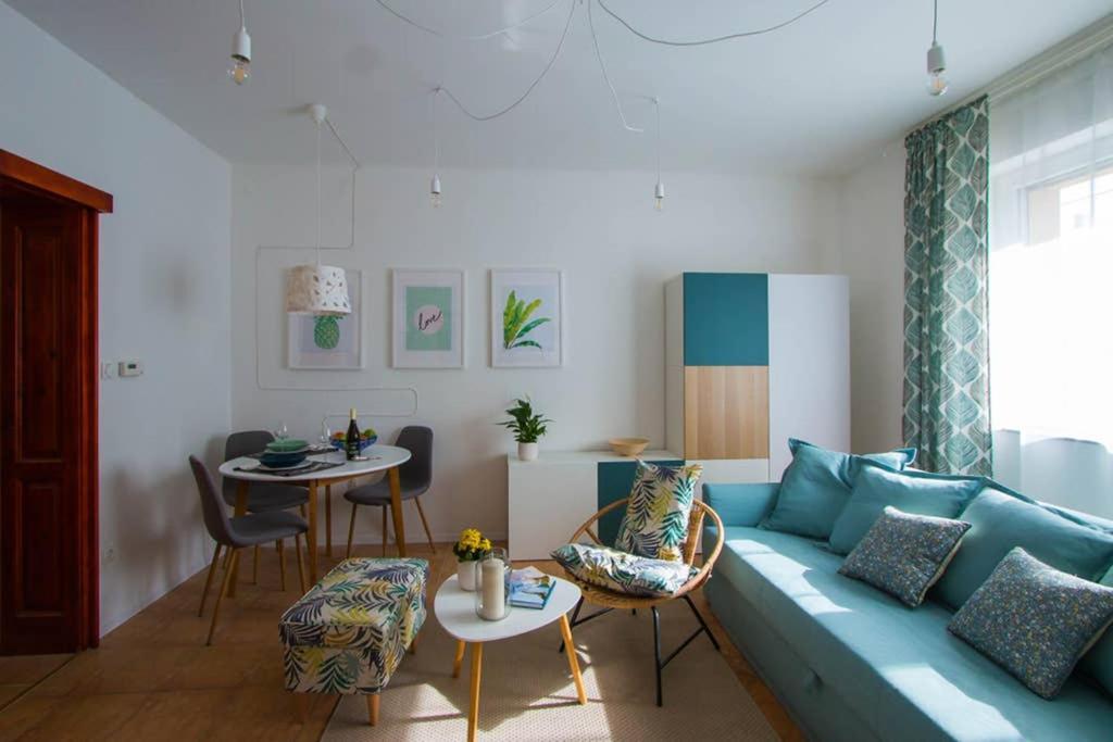 Teubel Apartman 2 Székesfehérvár Exteriör bild