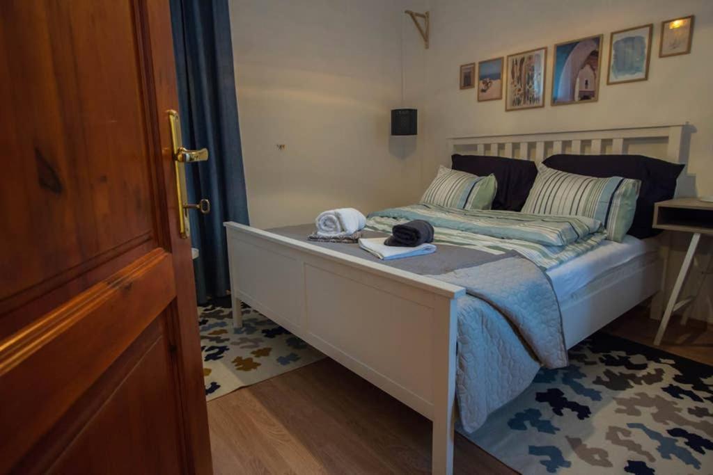 Teubel Apartman 2 Székesfehérvár Exteriör bild