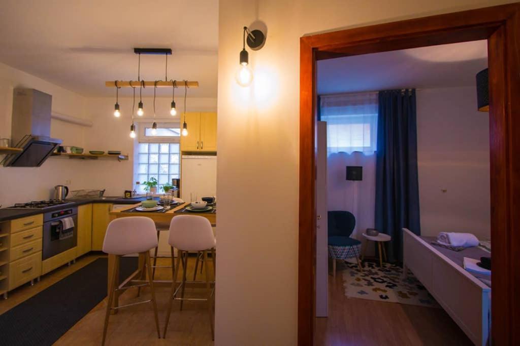 Teubel Apartman 2 Székesfehérvár Exteriör bild