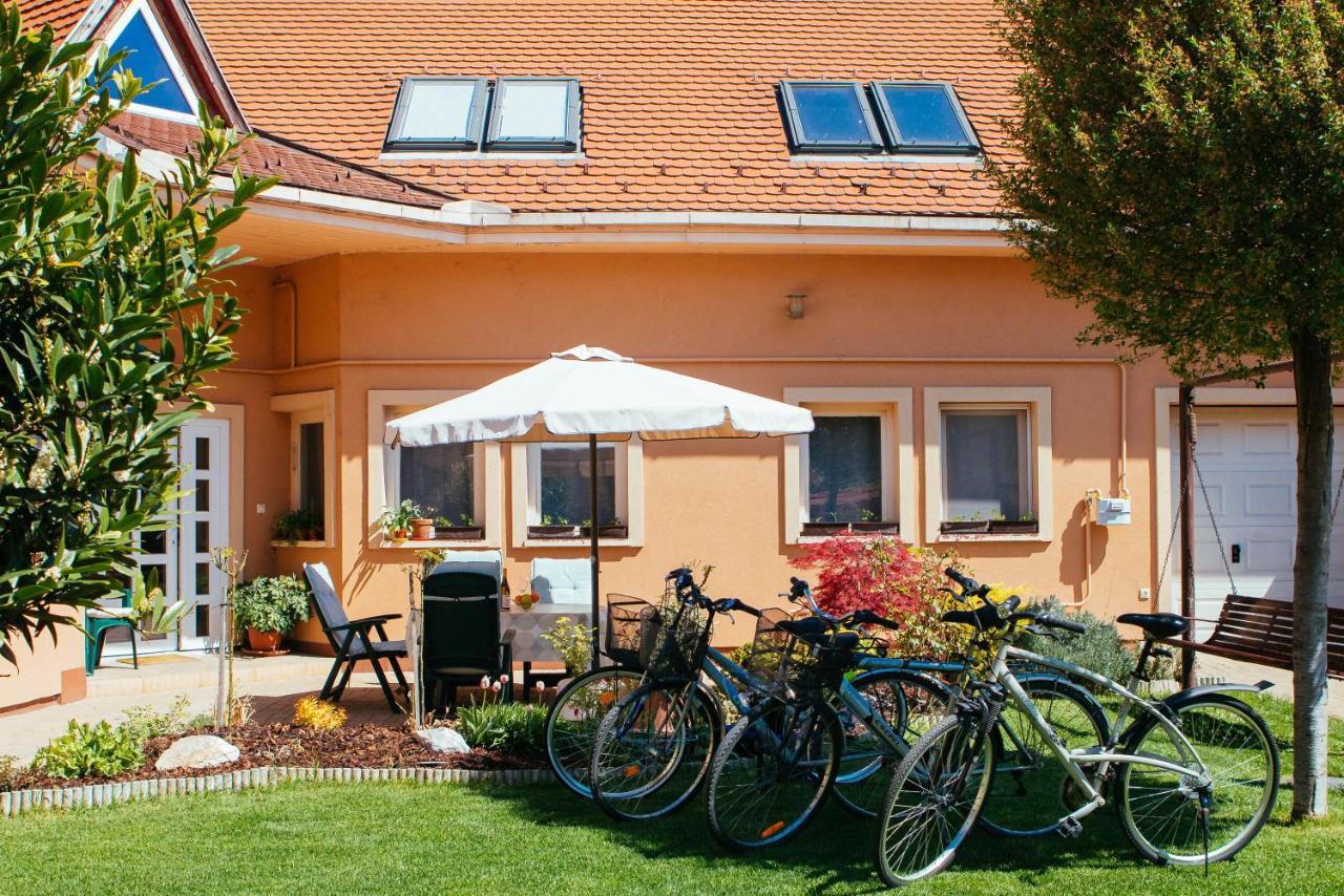 Teubel Apartman 2 Székesfehérvár Exteriör bild
